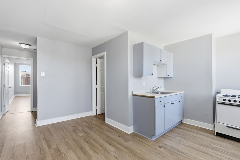 Building Photo - 546 N Fulton Ave