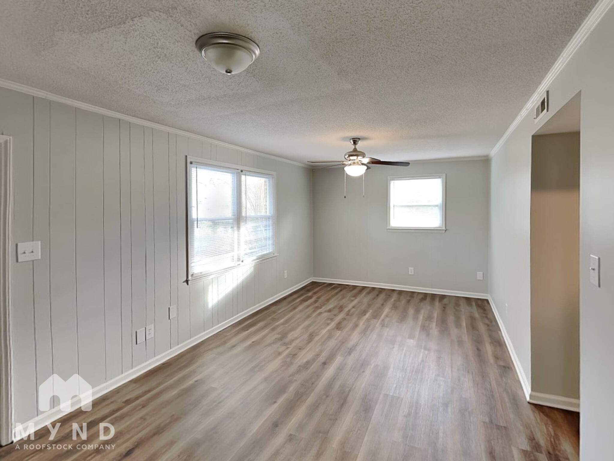 Building Photo - 211 Buckskin Dr