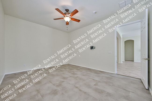 Building Photo - 4307 W Hopi Trail