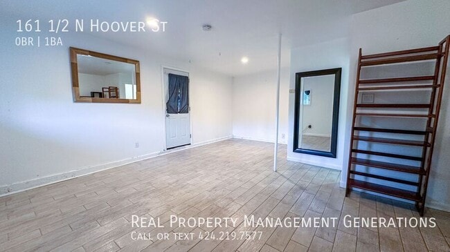 Building Photo - 161 1/2 N Hoover St-