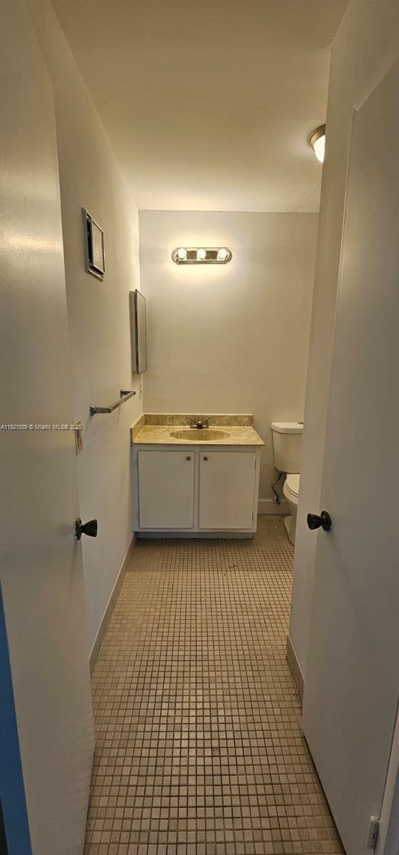 Building Photo - 3221 W Meadows Cir