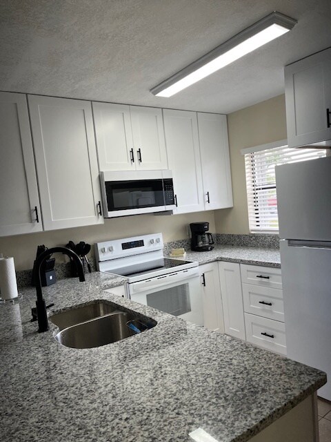 Remodeled kitchen - 26485 Rampart Blvd
