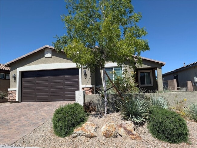 Building Photo - 1290 Paseo del Oso Ln