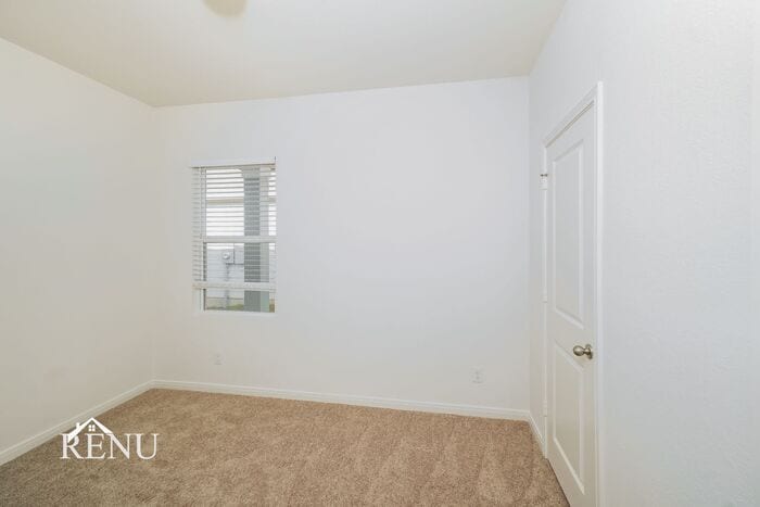 Building Photo - 5027 Firefly Hls