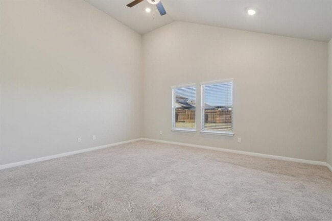 Building Photo - 112 Comet Pointe Dr