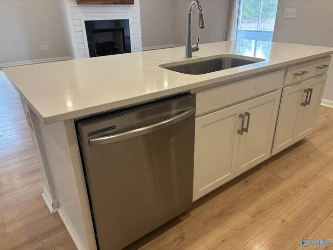 Building Photo - 180 Fenwick Pl