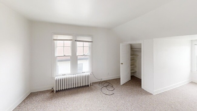 Building Photo - 105 N Adams St