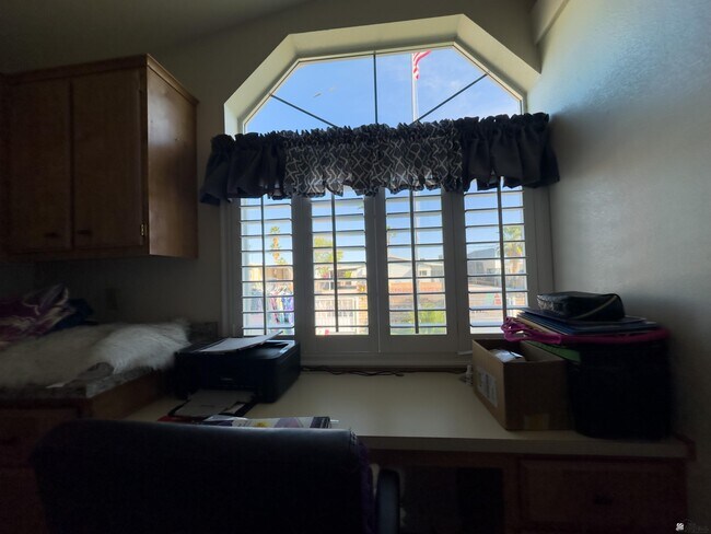 Building Photo - 13239 E 49th Dr