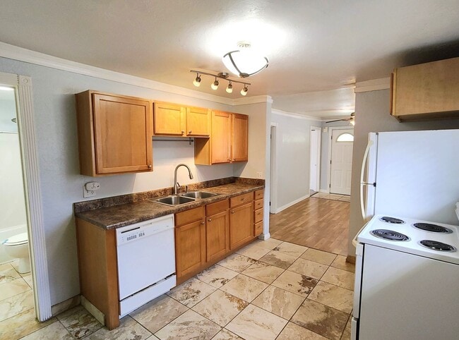 Building Photo - 3 Bd 1 Bath Home Includes Yard Care