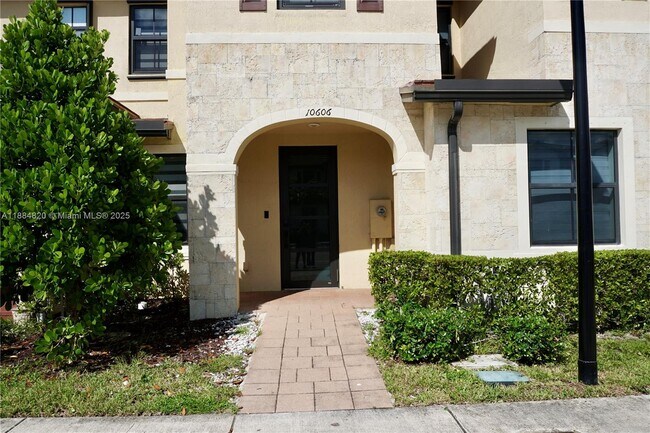 Building Photo - 10606 West 33rd Ct