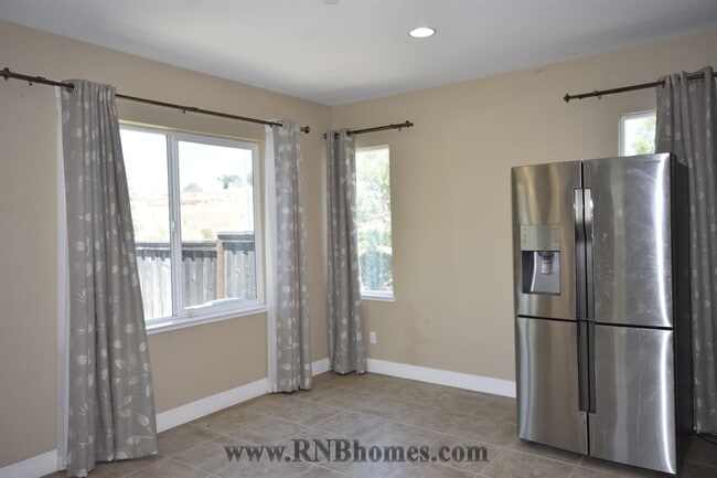 Building Photo - 1416 Bicker Cir