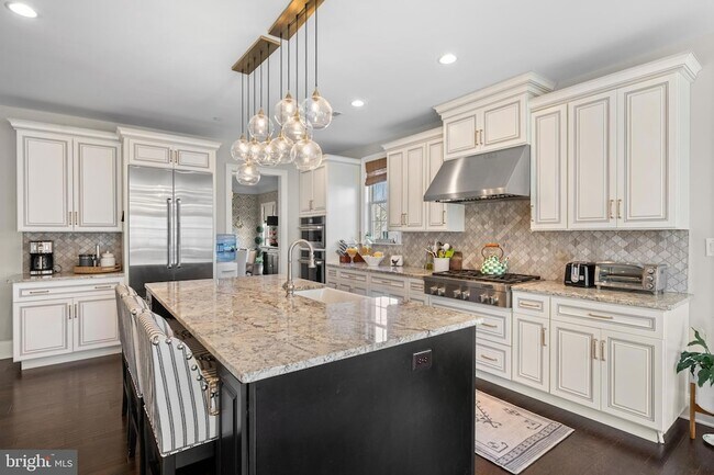 Building Photo - 407 Berlo Ln