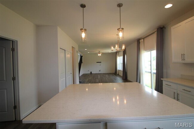Building Photo - 117 Prairie Wind Dr