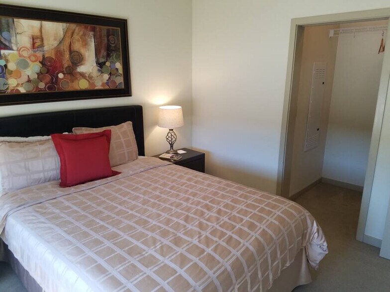 Building Photo - 1200 N 62nd St