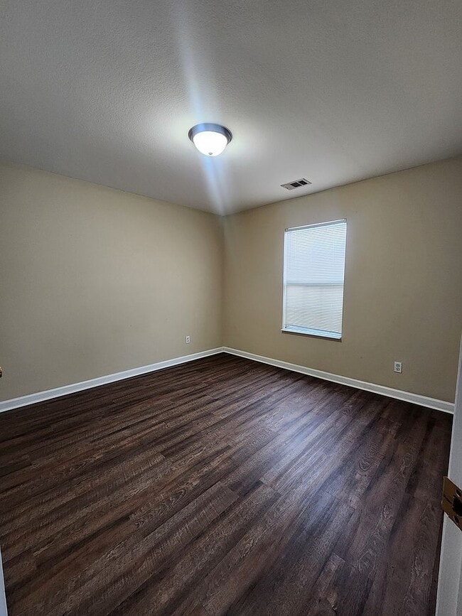 Building Photo - 5028 Scotch Pine Ave