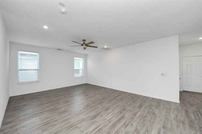 Building Photo - 23415 Pagoda Oak Dr