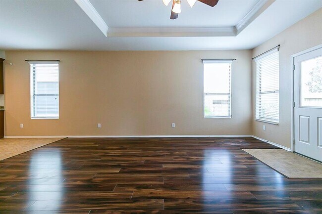 Building Photo - 20114 Brookwood Holw