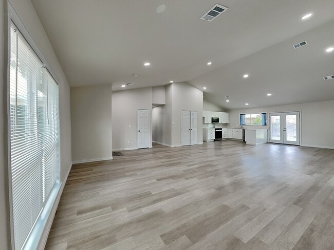 Building Photo - 4348 Spindletree Ln