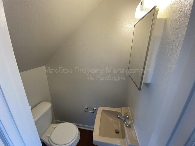 Building Photo - 110 Hughey Ct