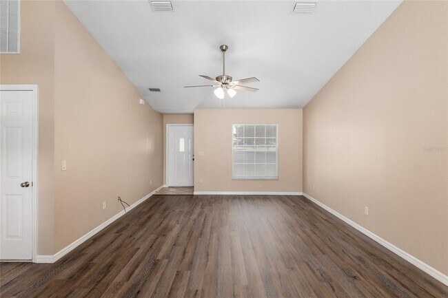 Building Photo - 2 Hemlock Radial Ct