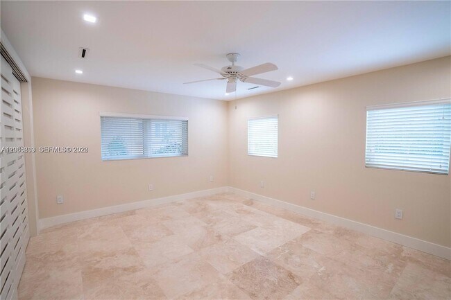 Building Photo - 4150 Monserrate St