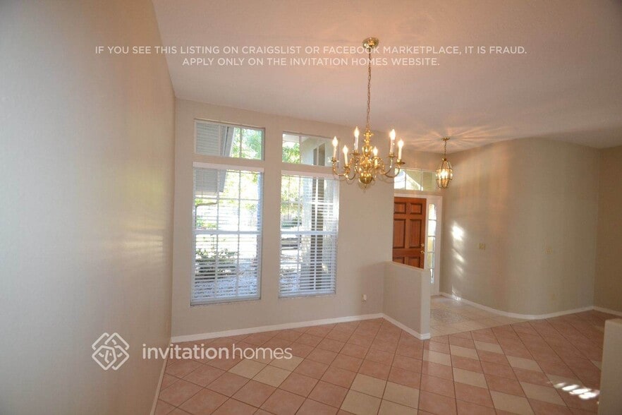 Building Photo - 10316 Rainbridge Dr