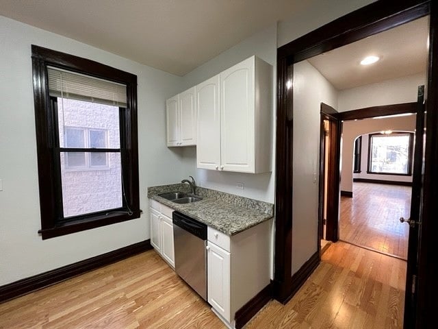 Building Photo - 1231 N Greenview Ave