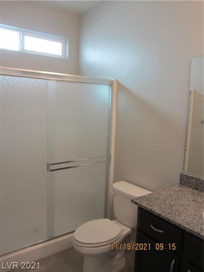 Building Photo - Beautiful 3 Bedrooms/3 Full baths, with bedroom downstairs