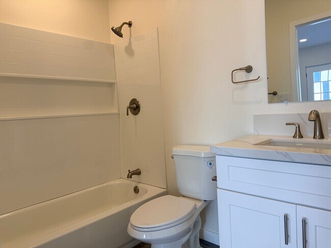 Building Photo - Charming Brand New Construction ADU in quiet neighborhood