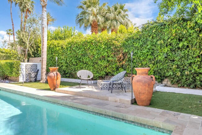 Building Photo - 45680 Vista Dorado Dr
