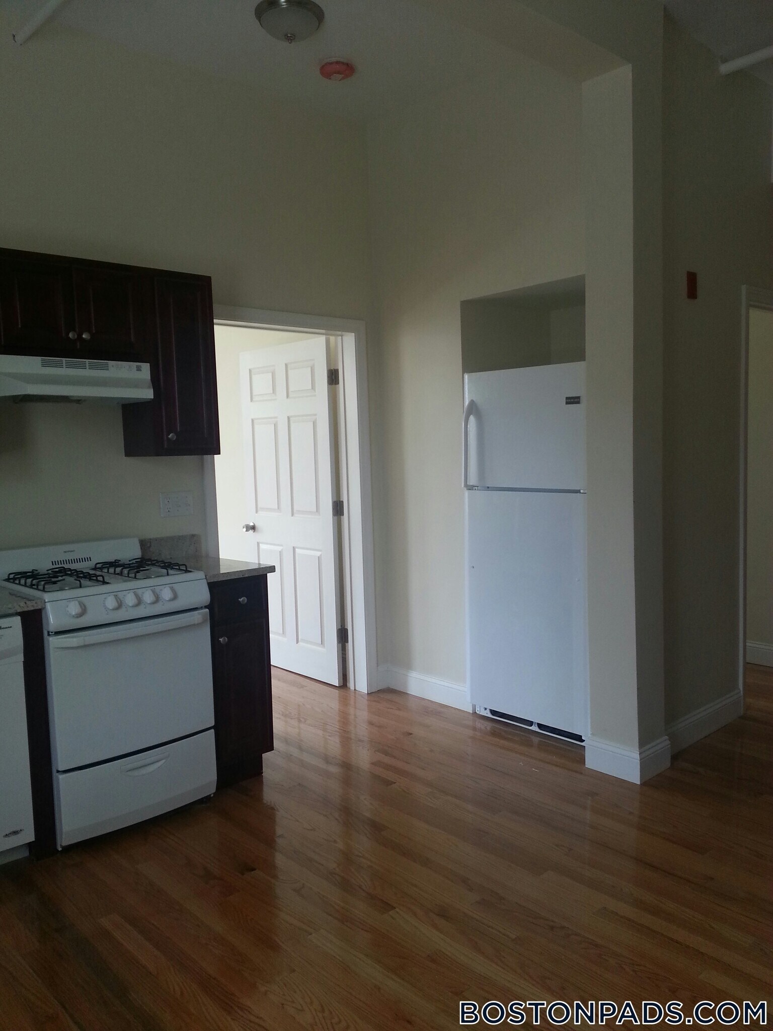 Building Photo - 84 Fenway