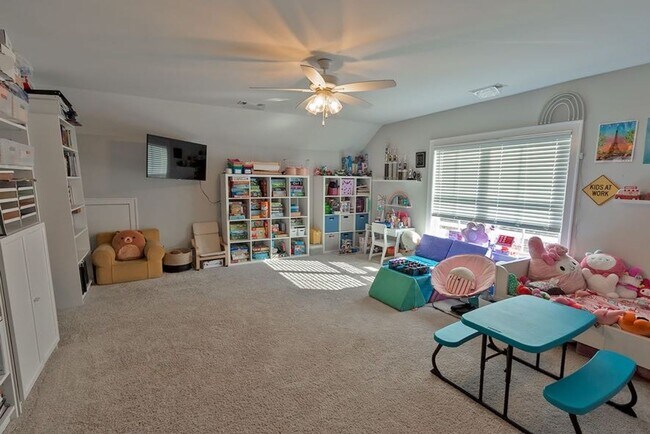 Building Photo - Available July 15, 2026