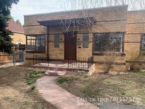 Building Photo - **Fully Remodeled 1 bed 1 bath Apartment o...