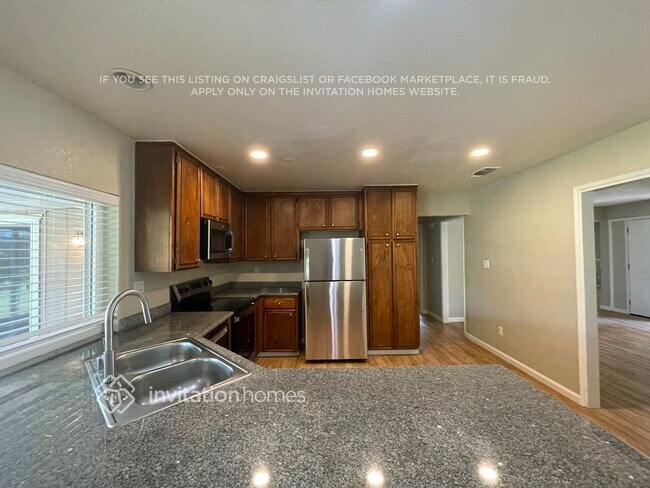 Building Photo - 502 Yuba Ct