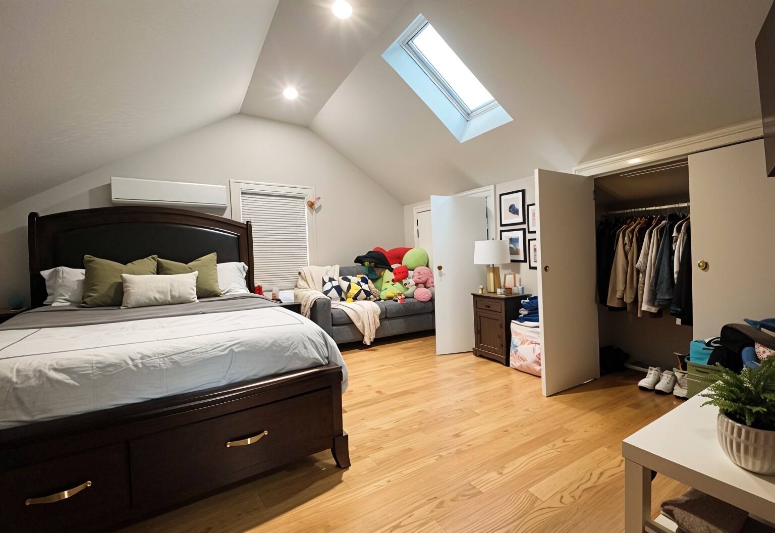 Building Photo - 21 Chestnut Hill Ave