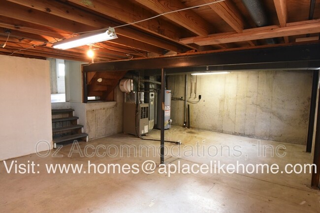 Building Photo - 9001 Kentucky Ave