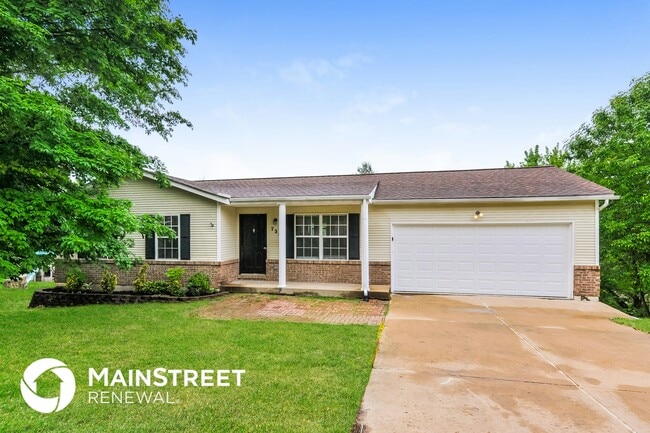 Building Photo - 738 Pine Haven Dr