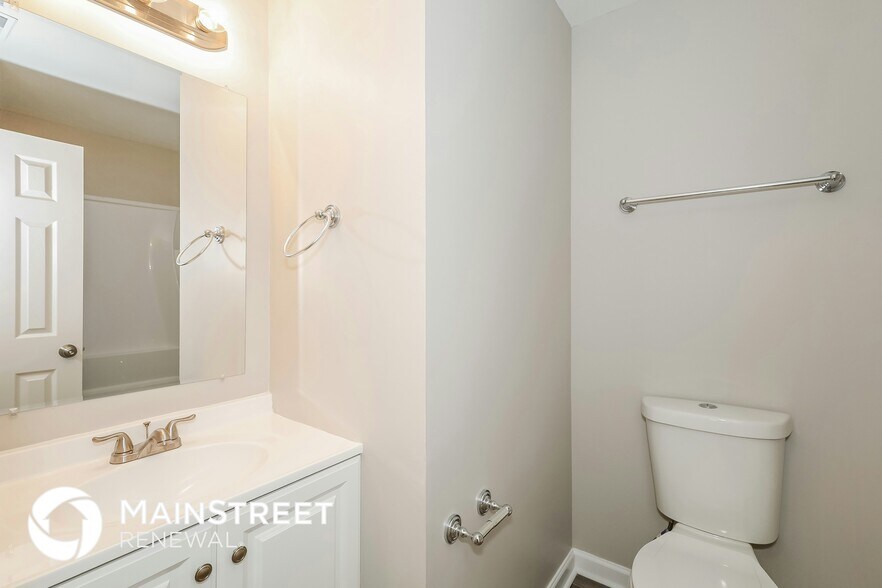 Building Photo - 4113 Regency Dr