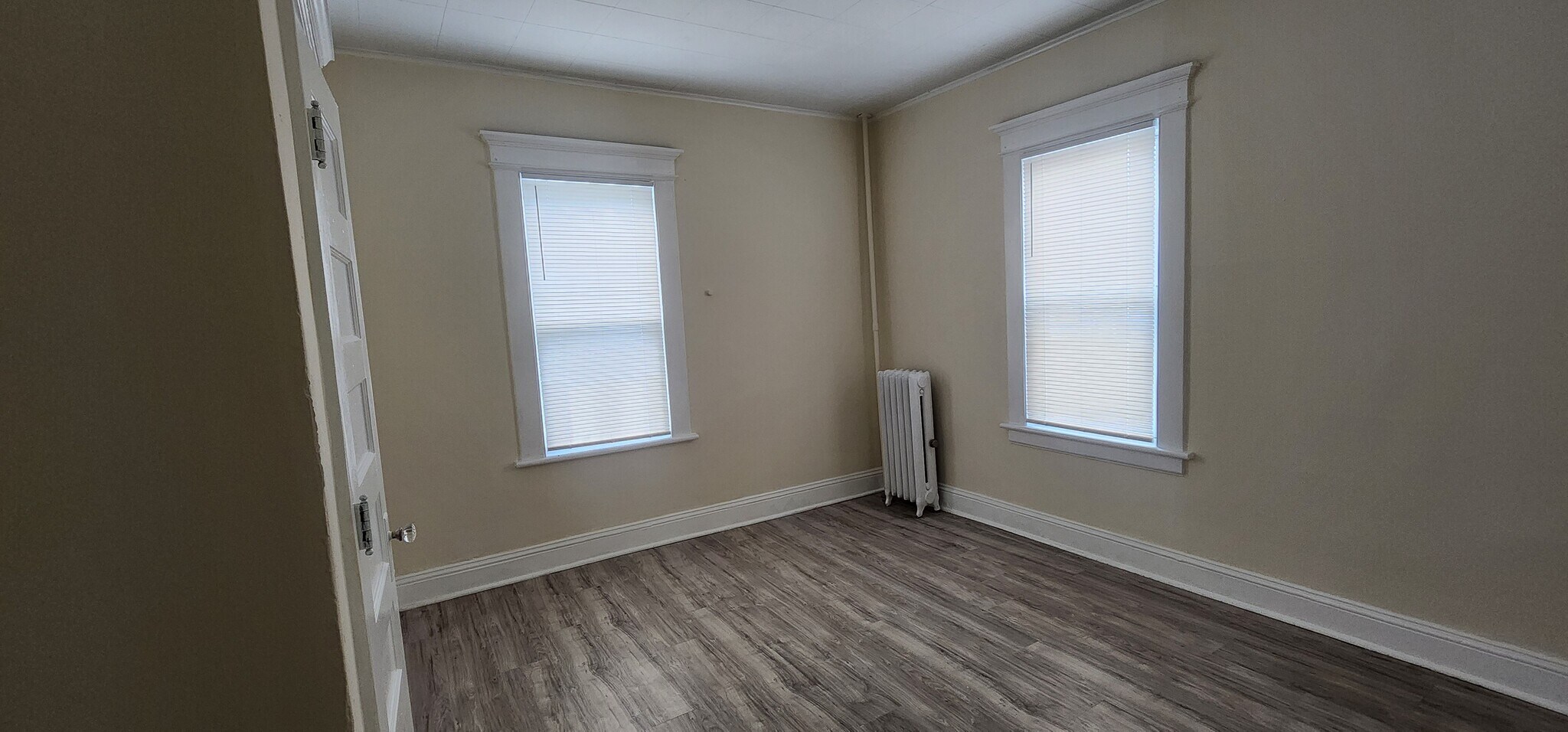 Building Photo - 2583 Main St