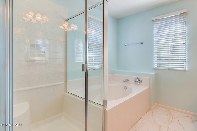 Building Photo - 2952 Palmera Ln
