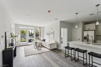 Building Photo - 140 W Webster Ave