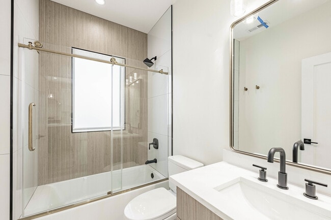 Building Photo - 2920 N 73rd Ct