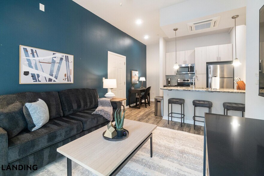 Building Photo - 655 W Mallard Creek Church Rd