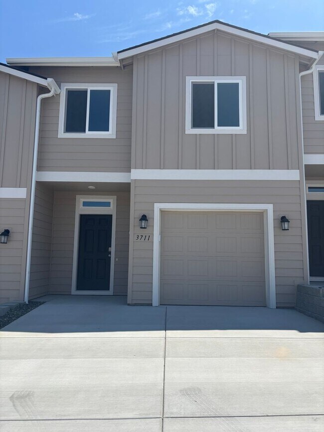 Primary Photo - Newly Built Townhome!
