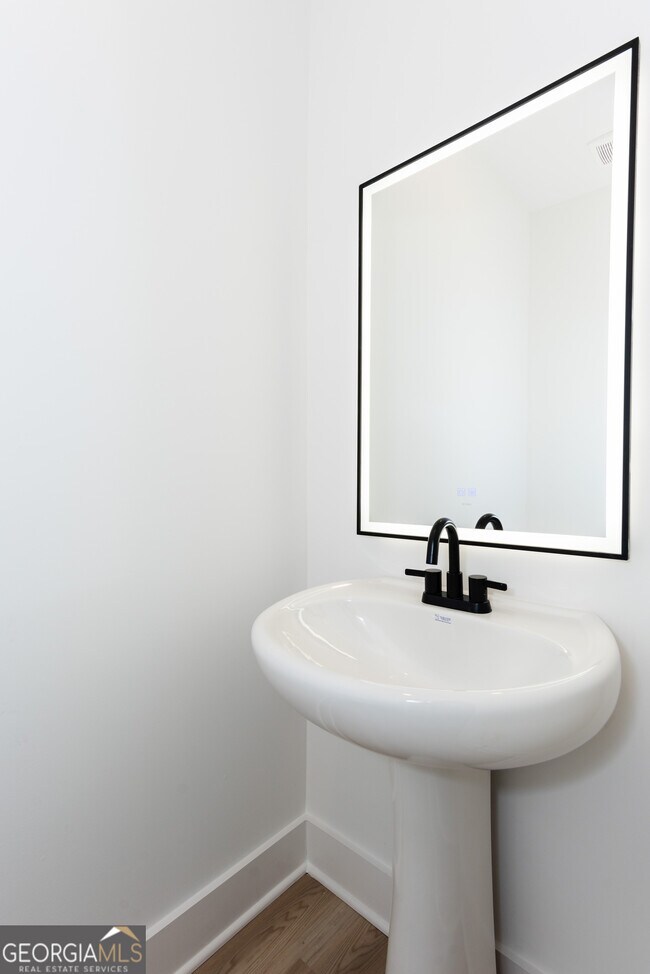 Building Photo - 3140 Marbella Cir