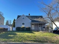 Building Photo - 3 Belmar Rd