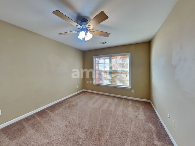 Building Photo - 5715 Oxborough Way