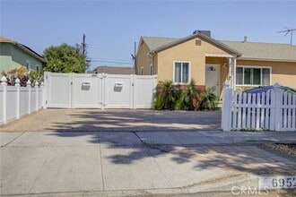 Building Photo - 6954 Jellico Ave