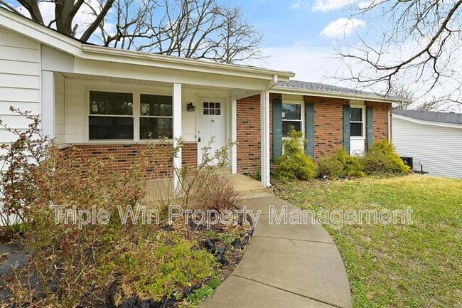 Building Photo - 2041 Northaire Ln