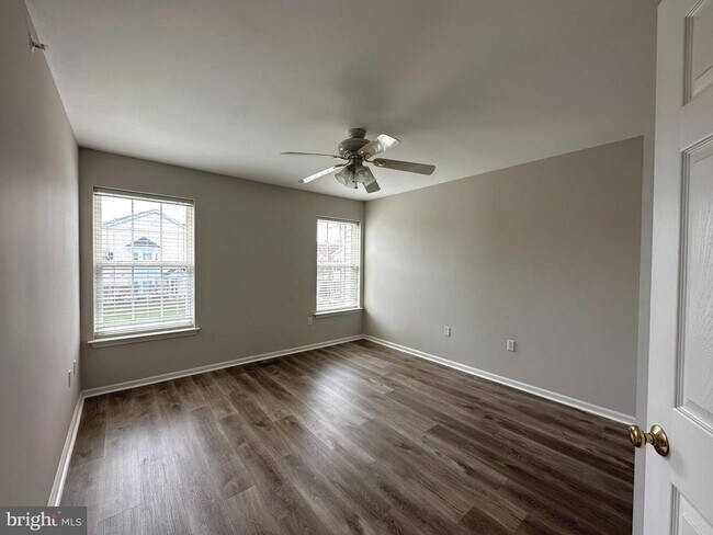 Building Photo - 202 Shannon Ct